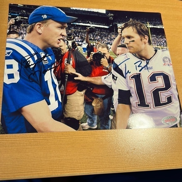 Tom brady Peyton manning signed 8x10 photo - Picture 1 of 2